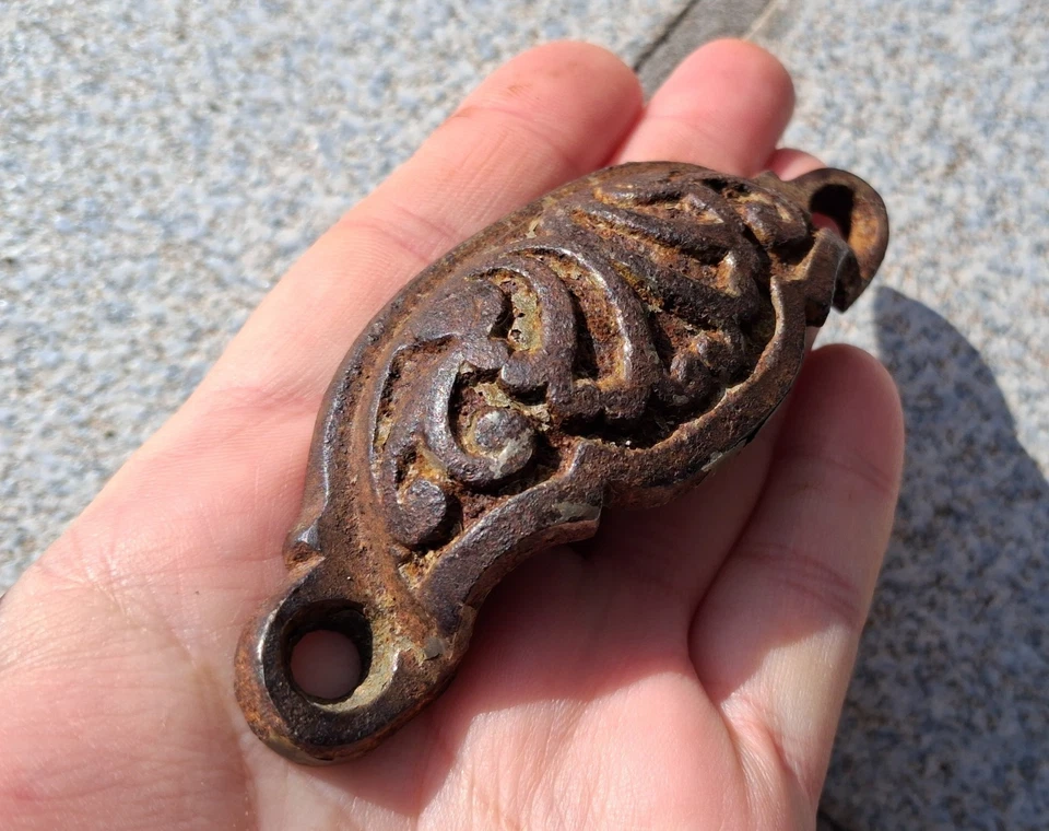 Ancienne poignée coquille coquillage de porte meubles en métal, L=9.6 cm N°110C - Photo 4/4