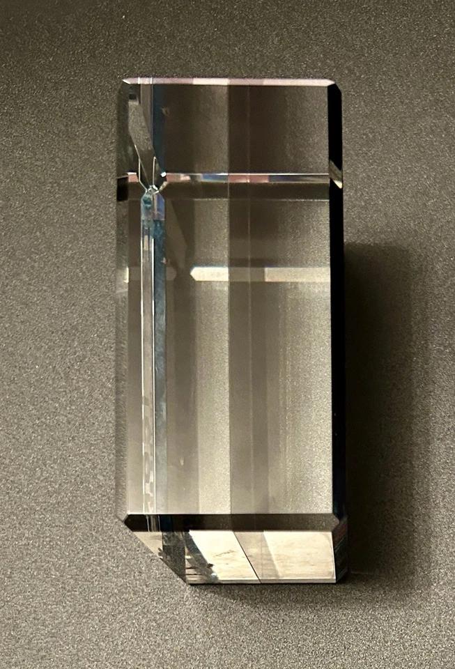 ROYAL CARIBBEAN ICON of the SEAS Crystal Block - INAUGURAL SEASON - NEW IN BOX - Image 3 of 4