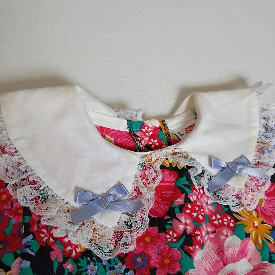 Disney Winnie the Pooh Vintage Floral Snap Romper With White Lace Collar Sz 24MO - Image 4 of 4