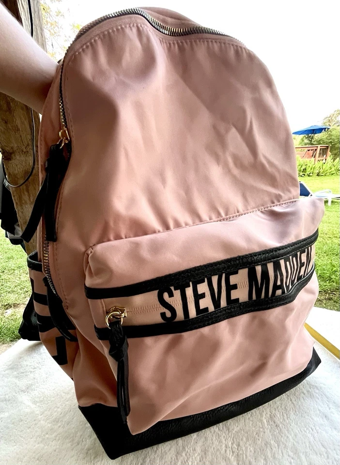 BOLSO MOCHILA STEVE MADDEN ROSA NYLON, ACENTO NEGRO Foto 2 de 4
