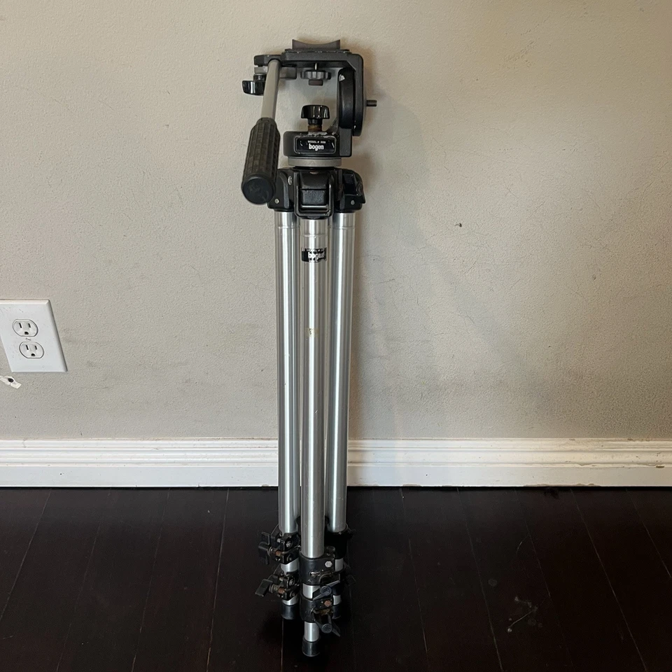 Bogen 6’ Ft Professional Tripod w/ 3126 Head Made in Italy - Image 2 of 4