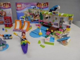 Lego Friends Lot 41099 Heartlake Skate Park & 41315 Surf Shop With instructions