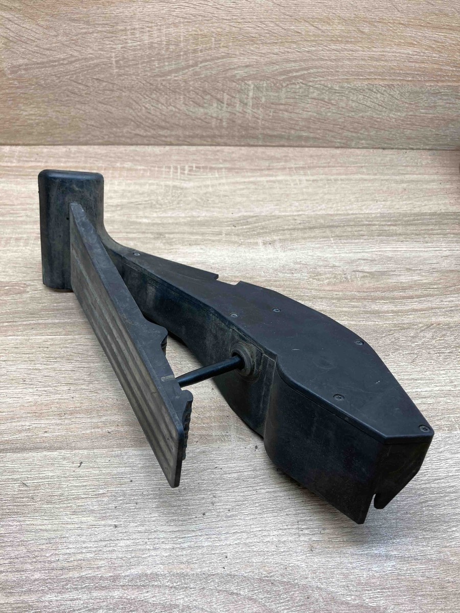6753518 BMW E Series ACCELERATOR THROTTLE PEDAL Used OE
