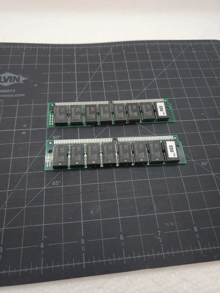 2x 72 pin EDO 16mb memory SEC Korea 8 chip 32mb total - Image 3 of 3