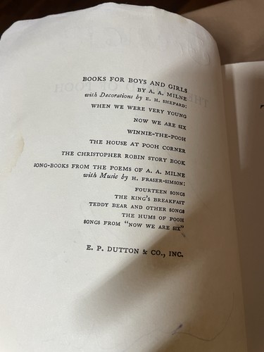 The World Of Pooh by A. A. Milne 1957 Paperback ( Poor Condition) - Picture 13 of 19