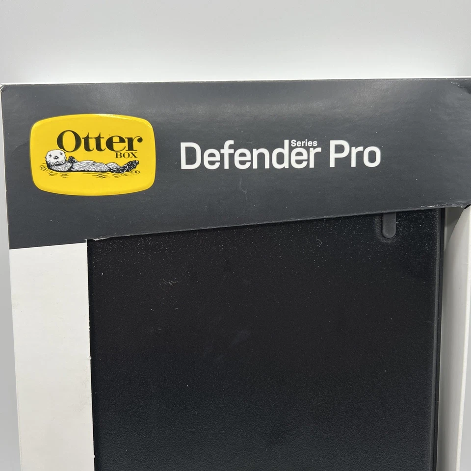 OtterBox Defender Pro Series Drop+  iPad 7th & 8th & 9th Generation (open box) - Image 2 of 4