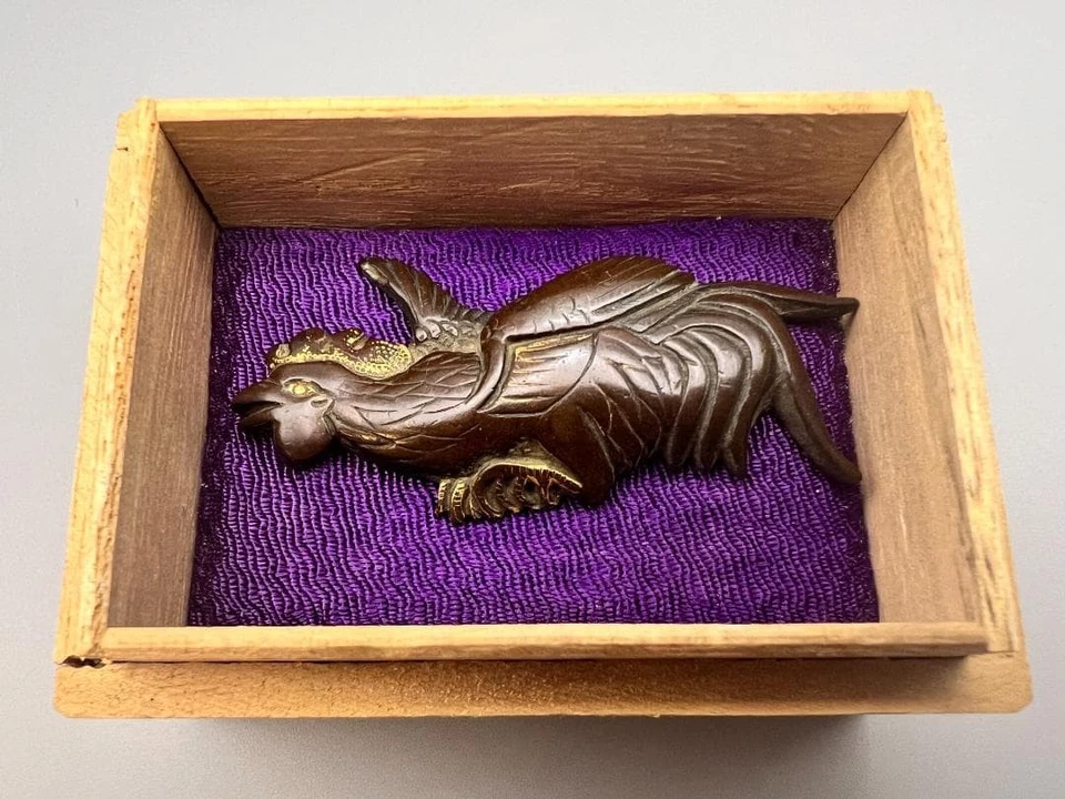 Antigua espada japonesa Edo del siglo XIX Menuki pollo pájaro katana 2,2 pulgadas Foto 3 de 4