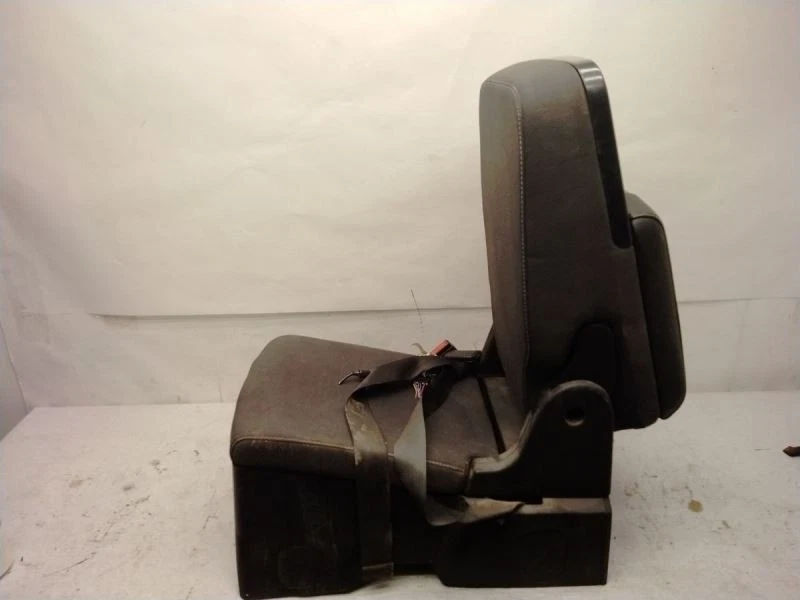 Переднее центральное сиденье 22839577 подходит для 14-19 Silverado 1500 2674406 - Изображение 4 из 4