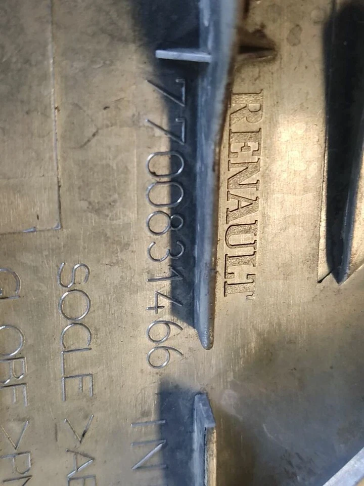 7700831466 faro anteriore sinistro per RENAULT MEGANE I COACH COUPE 1996 1113325 - Immagine 3 di 4