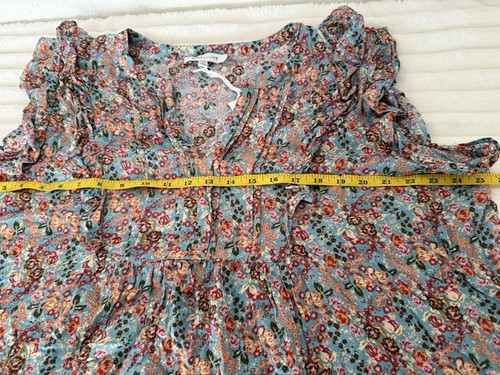 Rose + Olive Womens XL Floral Blouse Short Flutter Sleeve Shirt Top - Picture 3 of 7