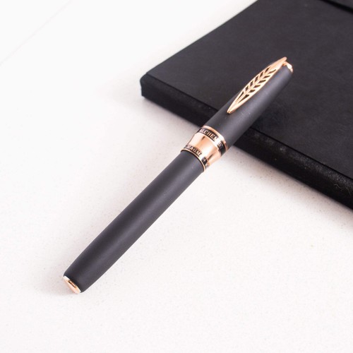 Pineider Alchemist Stromboli Black Fountain Pen - Stainless Steel Nib - Picture 8 of 11