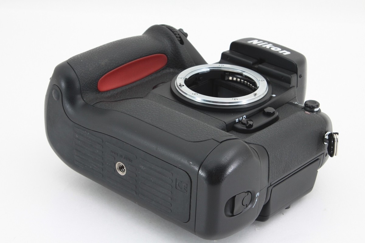 Excellent* Nikon F5 Film Camera Body w/ Data Back MF-28 from Excellent* Nikon F5 Film Camera Body w/ Data Back MF-28 from