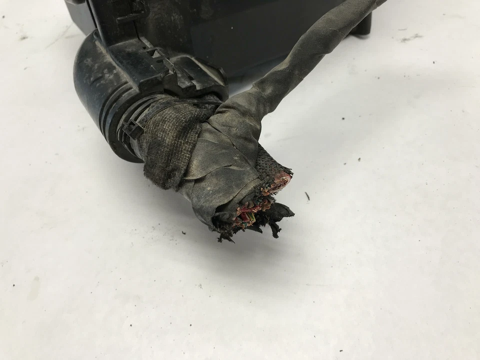 12 13 14 15 16 17 FIAT 500 BAHÍA DE MOTOR CAJA DE FUSIBLES CAJA DE FUSIBLES OEM Foto 3 de 4