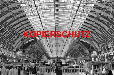 Foto Bahnhof Bahnsteighalle London Paddington Railway Station 2 in schwarz-weiß