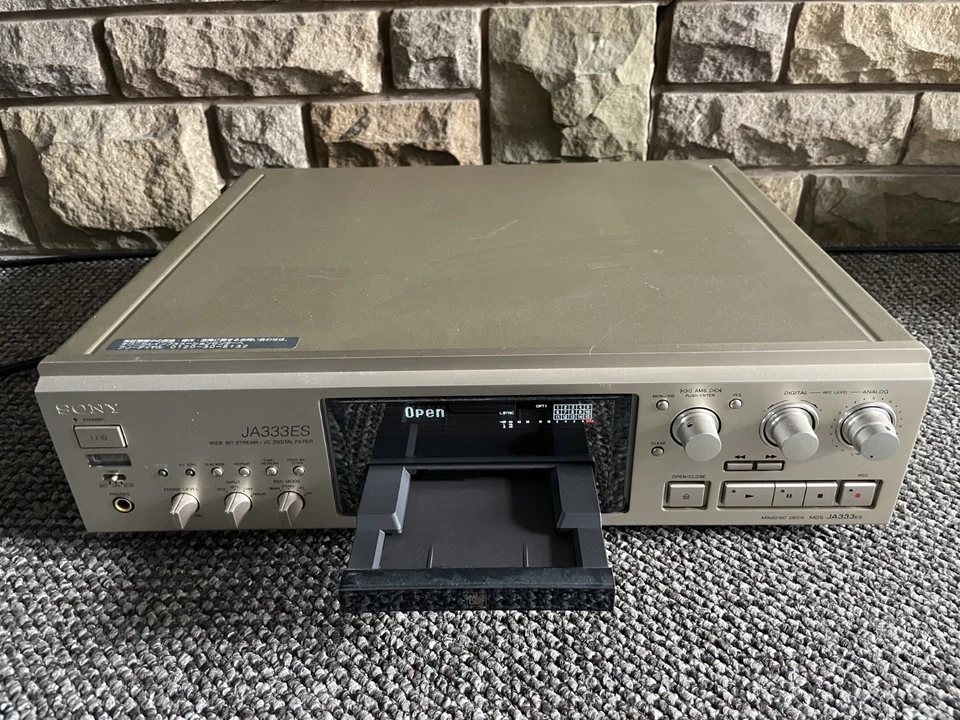 Sony MDS-JA333ES MiniDisc Recorder - Hi-End - Image 2 of 4