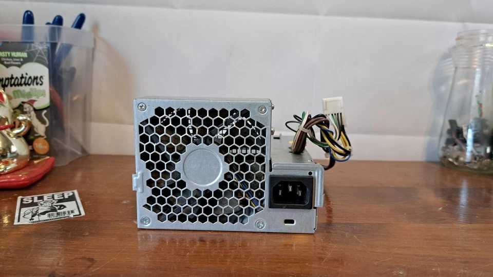 HP-D2402A0 OEM Factory Original Power Supply Input 110V- 240V Output 240W MAX - Image 4 of 4