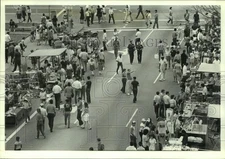 1985 Press Photo Looking down on Market Square booths at Houston Festival