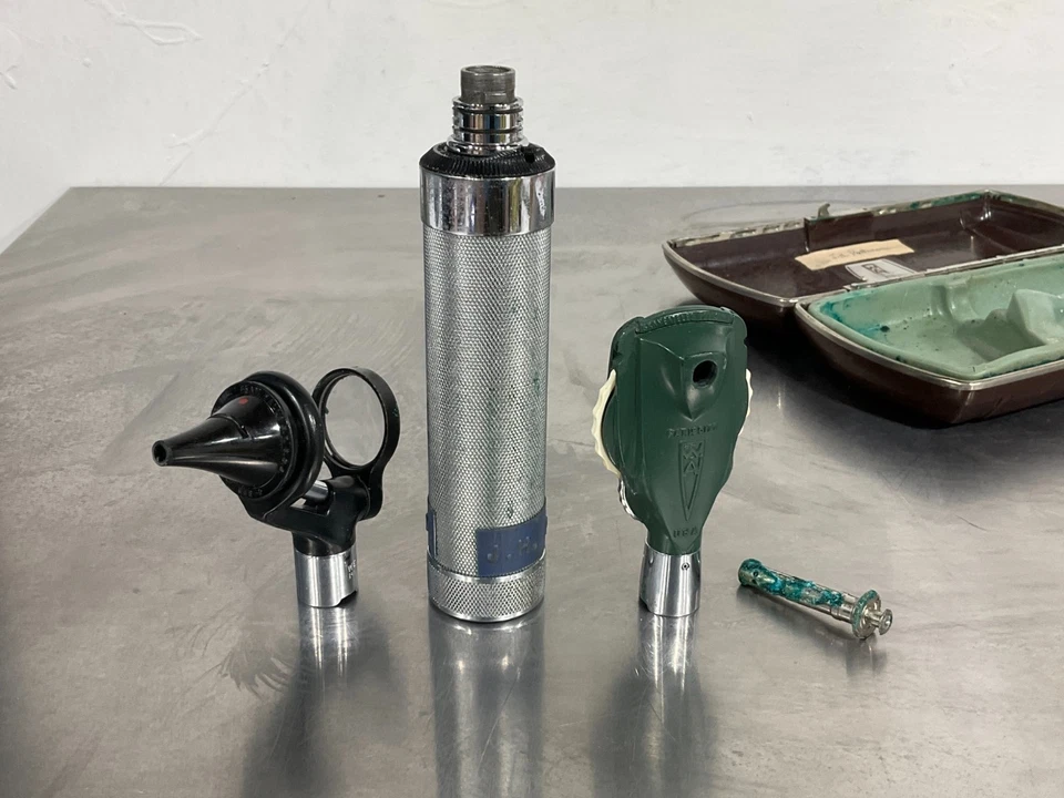 Офтальмоскоп Welch Allyn — ручной диагностический прицел - Изображение 2 из 4