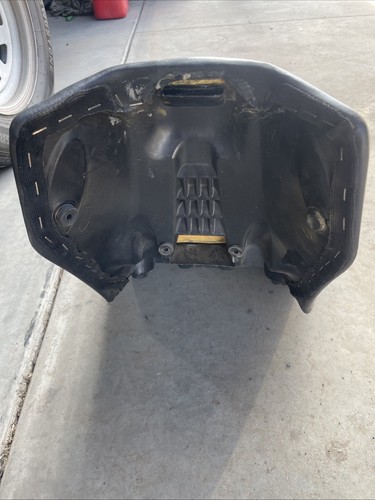 Triumph Tiger 1050 Seat Rider Stock 2007-12 OEM - Picture 4 of 12
