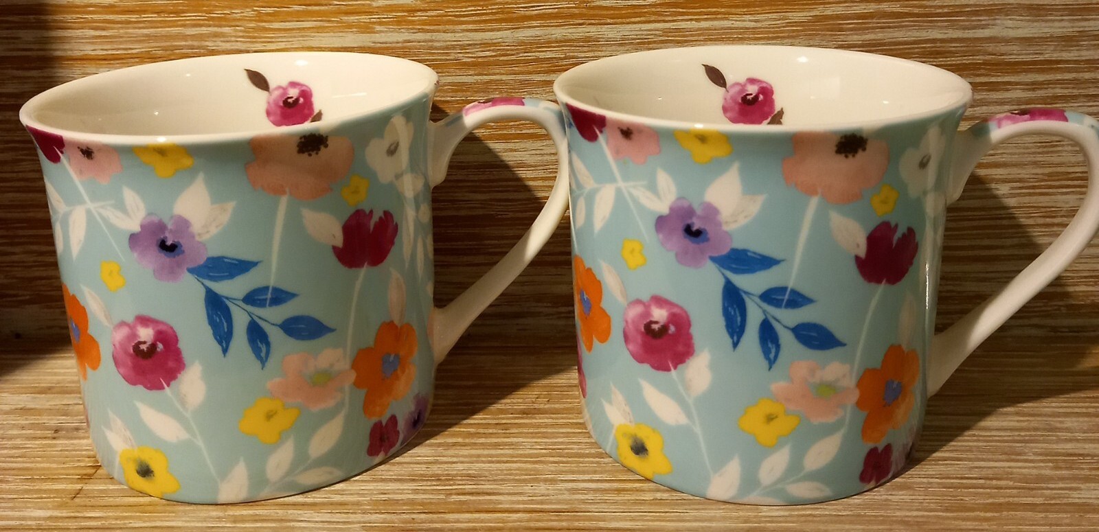 PAIR Pretty Tesco Floral Flower Design Fine Bone China Mugs