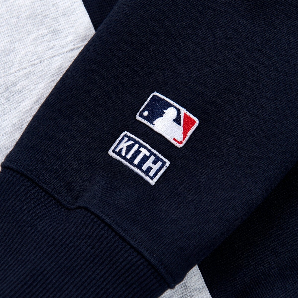 M【在庫あり】KITH YANKEES NY LOGO SPLIT HOODIE Kith Yankees Split Hoodie Major League Baseball New York