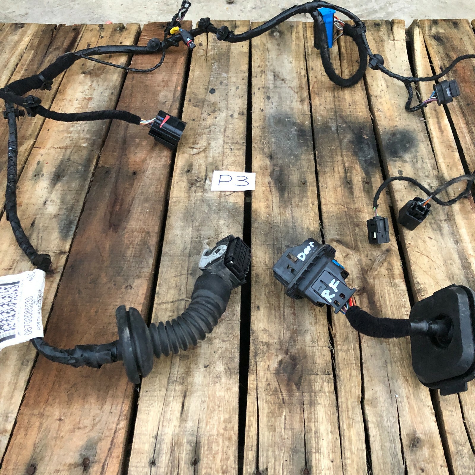2014 - 2017 Maserati Ghibli Passenger Right Front Door Wiring Harness OEM