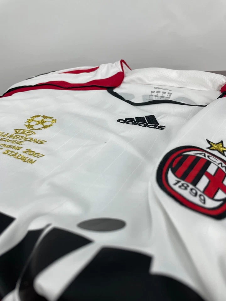 Camiseta deportiva de manga corta vintage visitante Kaká #22 - AC Milan 2006-2007 Foto 3 de 4