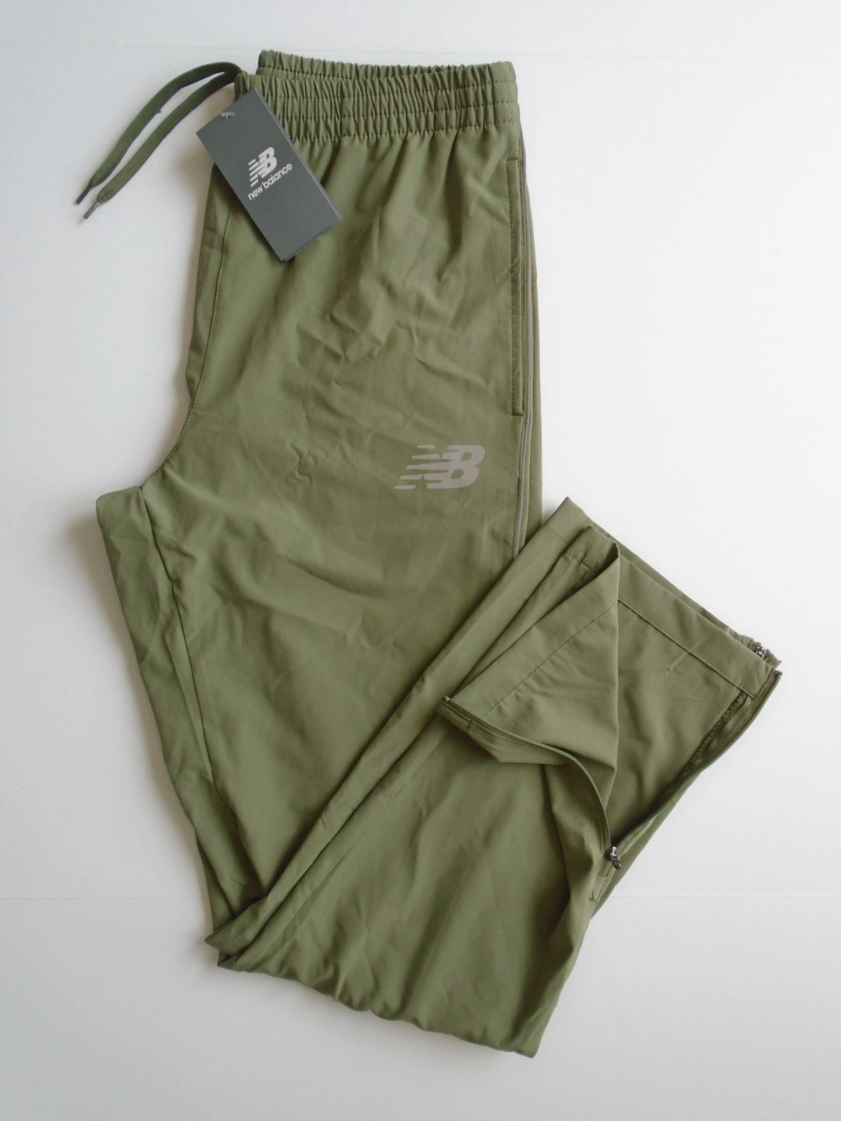 NEW BALANCE All Motion JOGGERS Mens Running Pants Green Size M
Opens in a new window or tab