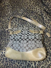 Brown and tan leather coach bag amazing condition! NºH05K-3593