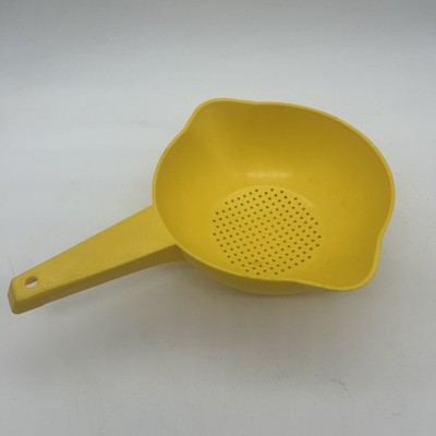 Retro Tupperware Colander Yellow Sieve 1200 - 11 Vintage Small