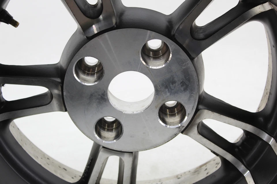 Llanta trasera 15-22 Harley Davidson Freewheeler 15x5,5 Foto 2 de 4