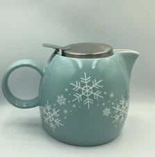 Tea Forte PUGG Ceramic Teapot - Holiday Snowflake .BBT7