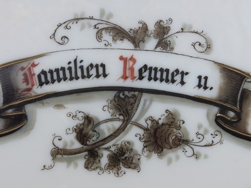 ANTIQUE COAT OF ARMS REINER 1586 ~KLINK ENAMELED HAND PAINTED MILK GLASS 1509 - Picture 13 of 14
