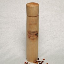 XL Chilimühle aus seltenem Muschelahorn, auch für Pfeffer und Salz
