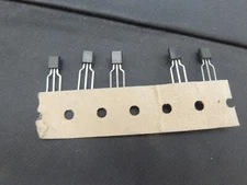 HITACHI 2SC1213A NPN TRANSISTOR TO-92 - LOT OF 5 TRANSISTORS - USA FAST SHIPPING