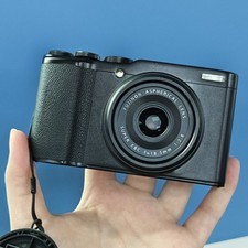 Fujifilm Fuji XF10 24.2 MP Digital Camera English w/Charger&Battery Black Tested