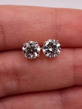 18Kt Gold 2 Ct Lab Grown Diamond Studs Earrings