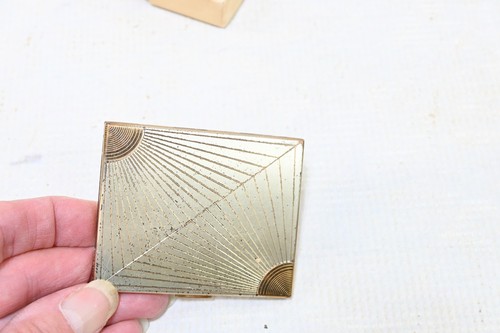 Vintage Elgin American Compact Starburst Design Gold Tone Case Mirror - Picture 9 of 16