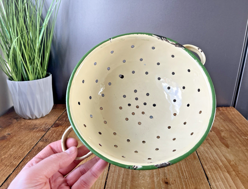 VINTAGE 50S CREAM & GREEN ENAMEL FARMHOUSE KITCHEN COLANDER STRAINER SIEVE JUDGE - Picture 5 of 13