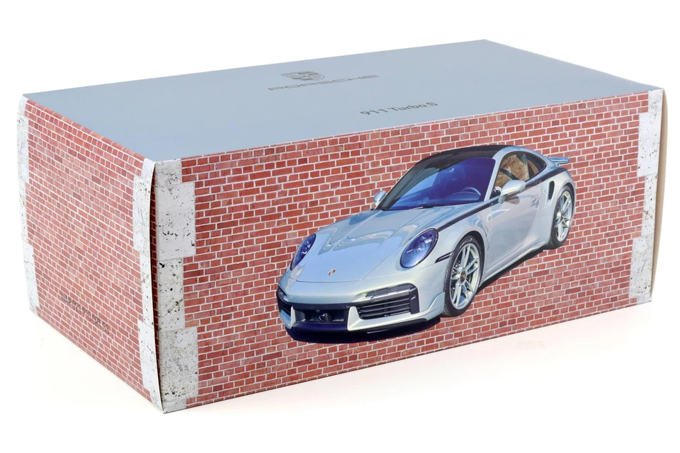 1:18 Spark Porsche 911 992 Turbo S Sonderwunsch Urban Bamboo Chromaflair WAP DEA - Immagine 4 di 4