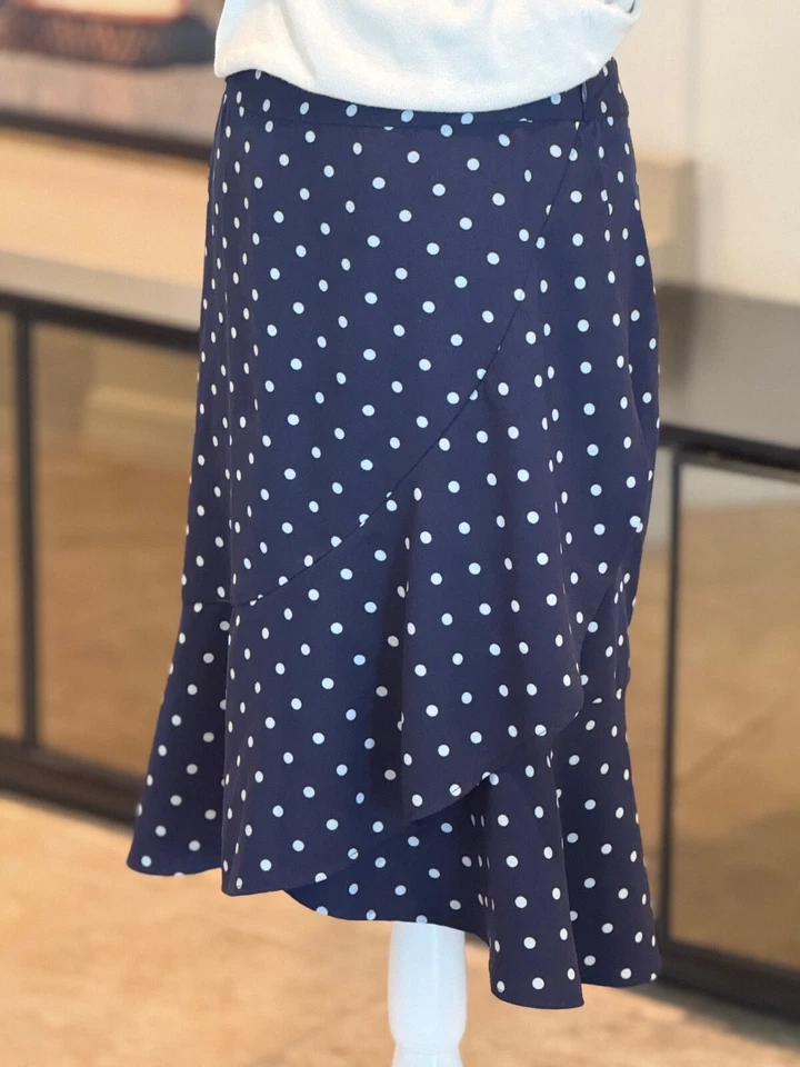 Falda midi Banana Republic azul marino con detalle envolvente de volantes lunares, talla 4 Foto 3 de 4