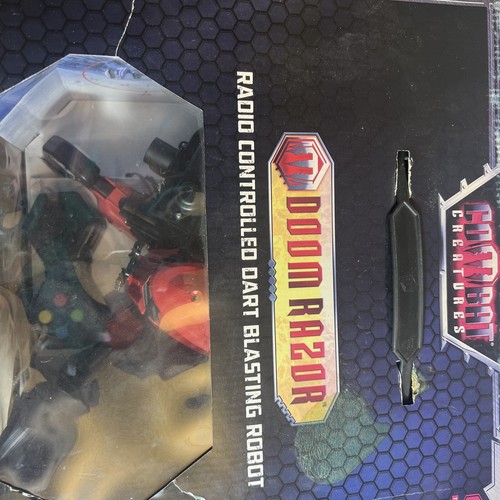 NEW DOOM RAZOR R/C Blazter Robot Combat Creature REMOTE CONTROL. Opened Box. - Picture 16 of 18
