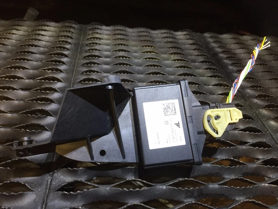 05 06 07 08 09 10 11 VOLVO S40 Headlight Xenon Control Module 130732919703 OEM - Image 3 of 4