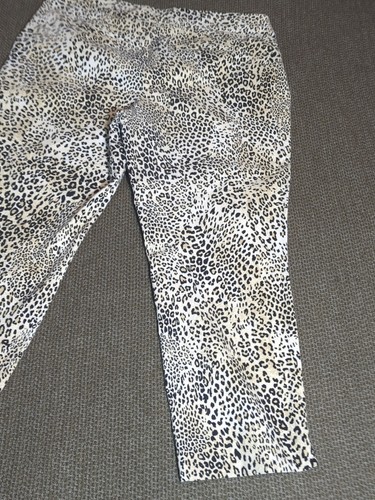 Chicos Women's Pants | Size 1P | Stylish Leopard Print - Picture 15 of 21