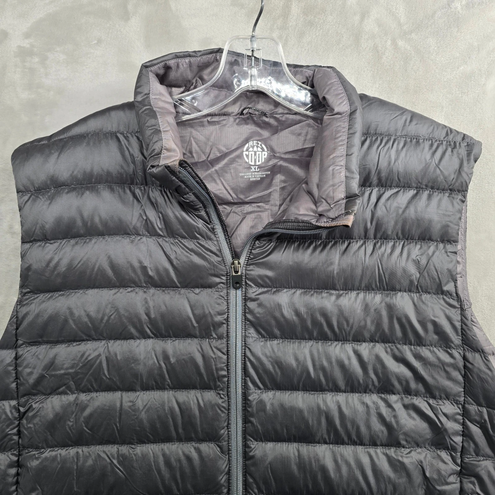 REI Co-Op Mens Size XL Down Puffer Vest Dark Gray Full Zip Insulated Outdoor