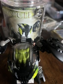 LEGO BIONICLE: Nuhvok (8561) Complete w/ canister & instructions