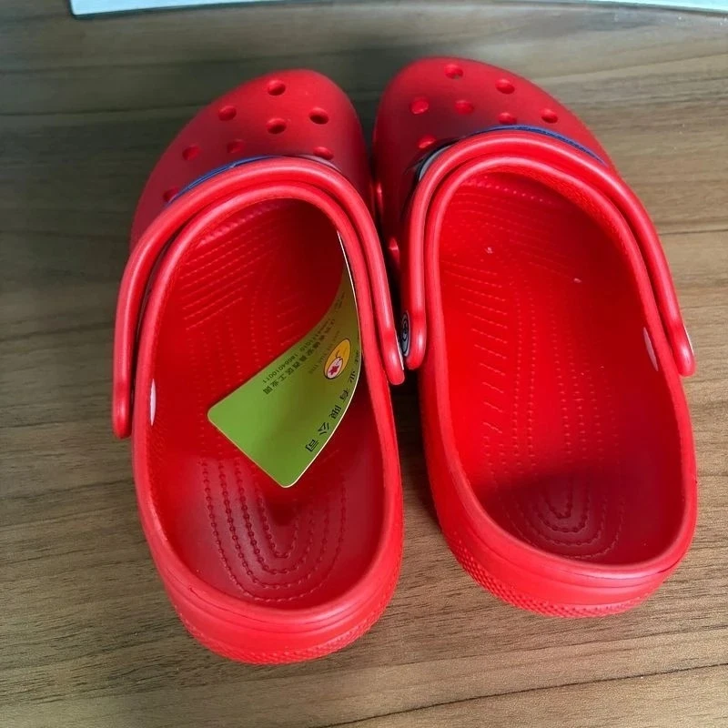 Zapatos de cocodrilo para niños Spiderman niños y niñas Zapatos de playa Zapatillas Sandalias Antideslizantes Foto 3 de 4