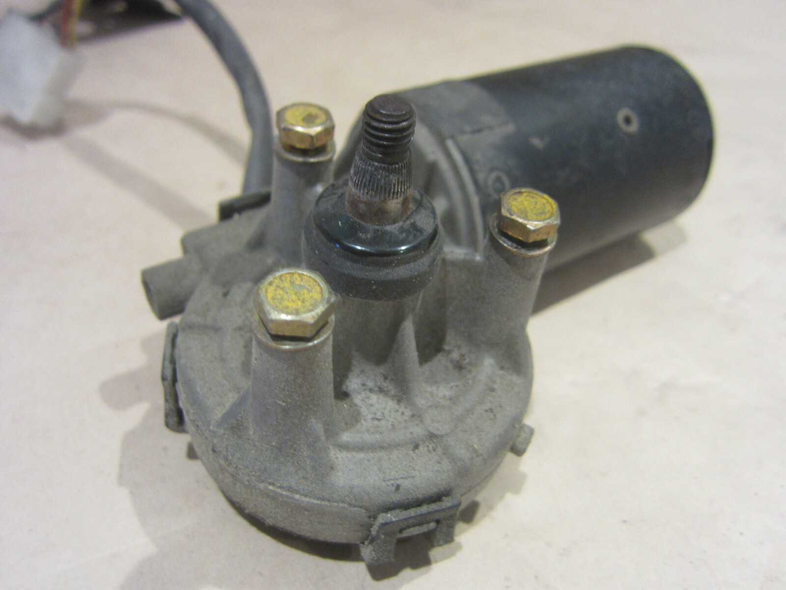 Ferrari 512, 348, Mondial, Testarossa - Windshield Wiper Motor - P/N 61528100