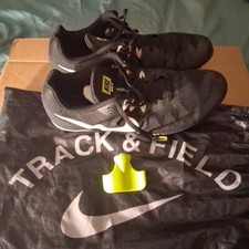 NIKE Size 11 Mens Sprint Metal Spiked Runners W Field Bag And Spike...