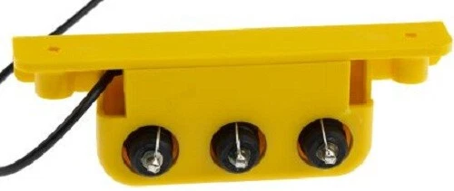 RS Pro ESD EARTH BONDING BRACKET 3x4mm Banana Stud Connector, Ring Terminal - Image 3 of 4